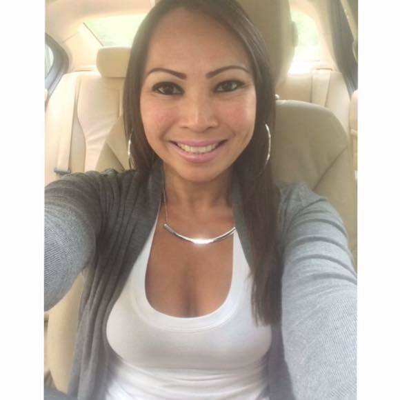 Meet your Posher, Beth - Picture 1 of 1